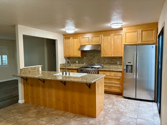 Photo - 1139 Meridian Cir