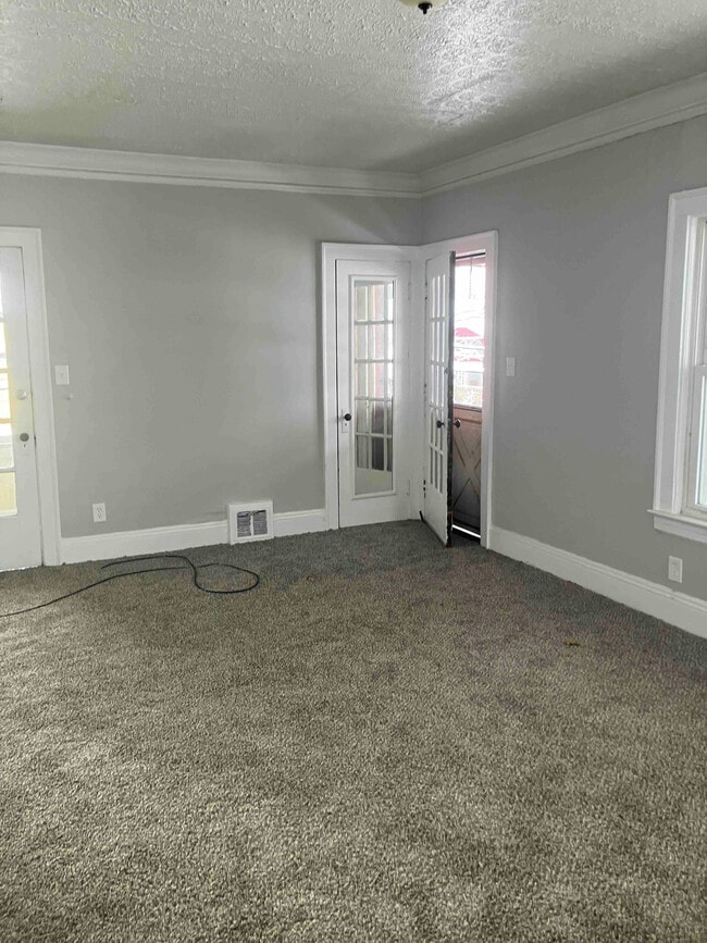 Photo - 3615 E 146th St Unit 2