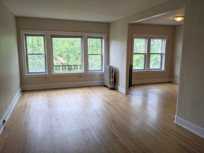 Photo - 828 Reba Pl Unit 30-3N