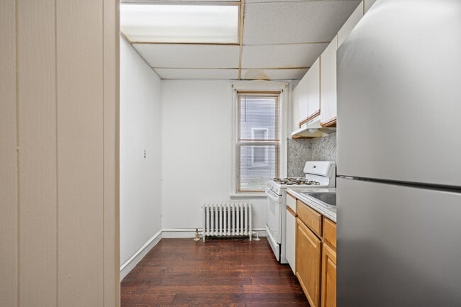 Photo - 156 Chestnut Ave Unit 1F