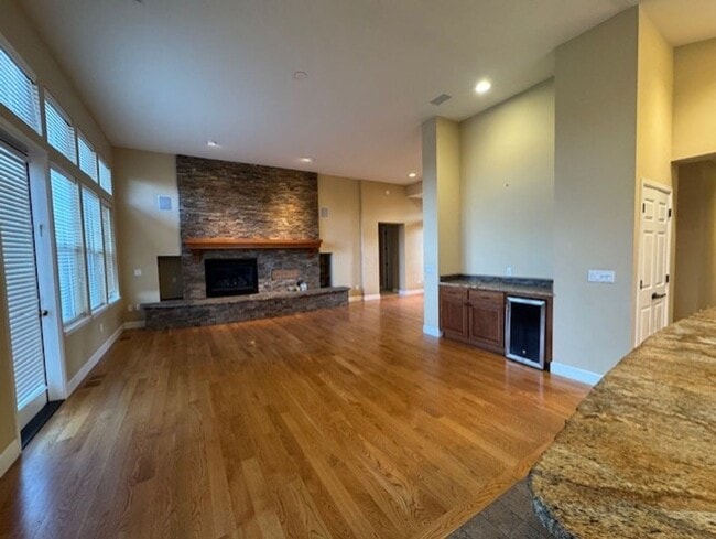 Photo - Broken Top Gated Community