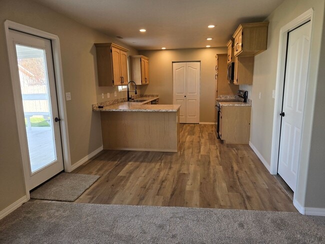 Photo - Spacious 3 Bed | 2 Bath on Large Corner Lot – Twin Falls