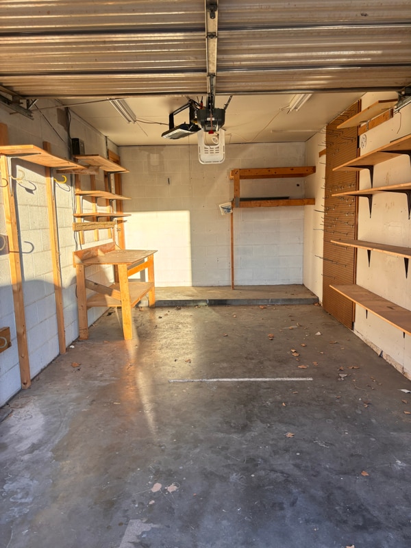 Photo - 406 S Maxwell St