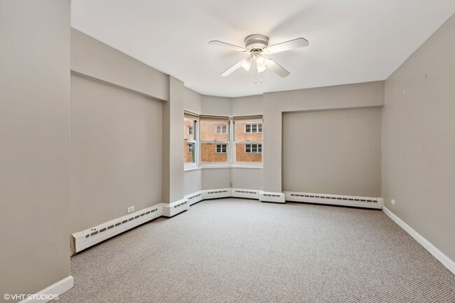 Photo - 4950 N Marine Dr Unit 1001