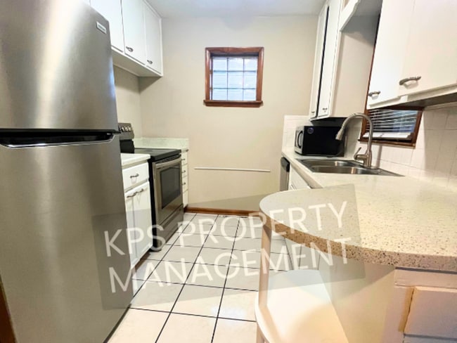 Photo - 7608 E Lincoln St