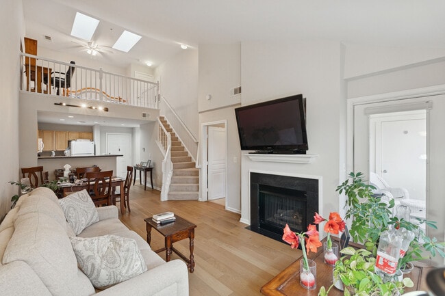 Two level loft unit - 12000 Market St Unit 445