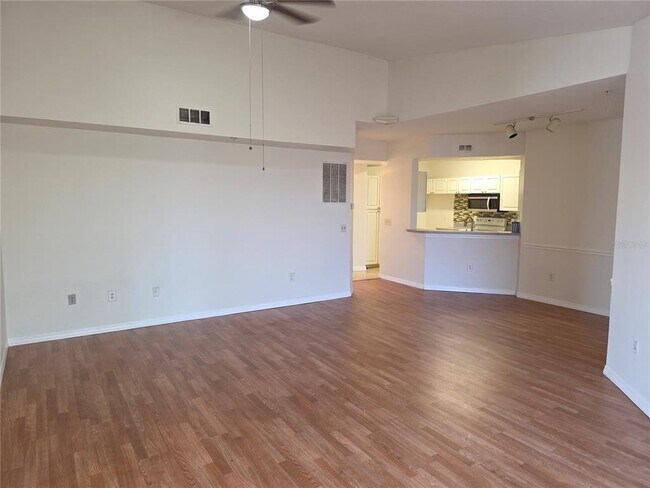 Photo - 5566 Metrowest Blvd Unit 306