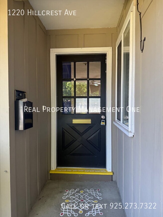 Photo - 1220 Hillcrest Ave