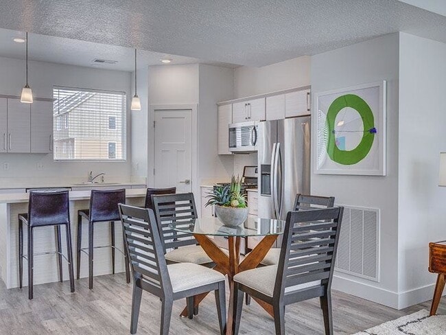 Dining Room & Kitchen