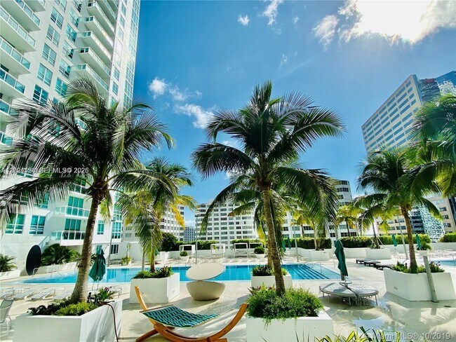 Building Photo - 951 Brickell Ave Unit 3107