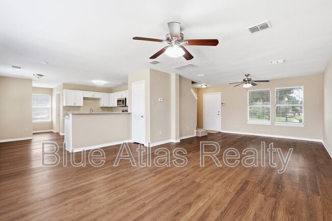 Photo - 2744 Frontier Ln