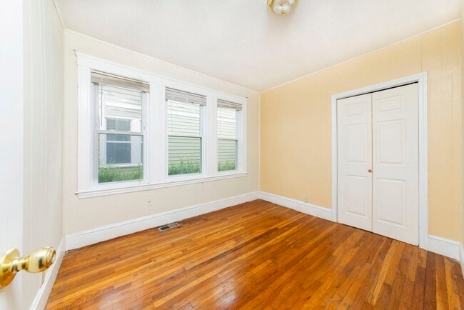 Photo - 22 Priesing St Unit 22