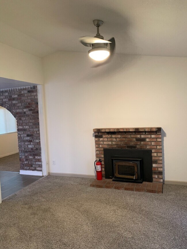 Photo - 911 Shelduck Ct