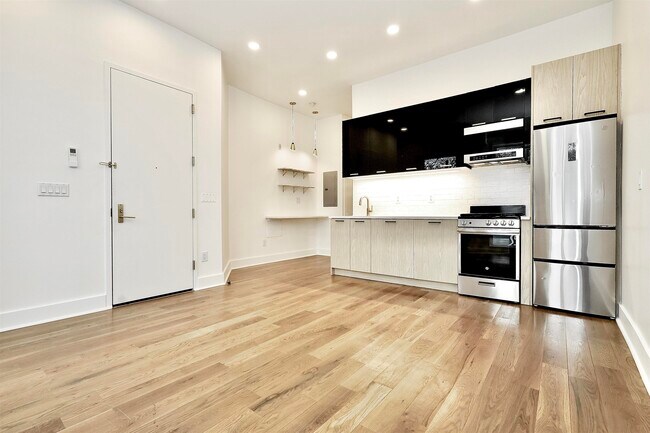 Photo - 250 Van Horne St Unit 2