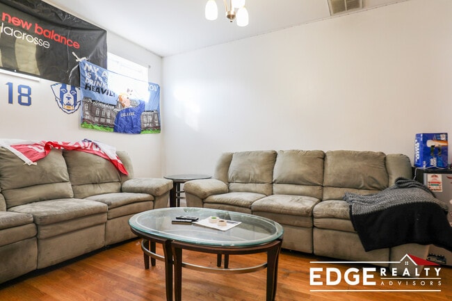 Photo - 24 Ashford St Unidad 4