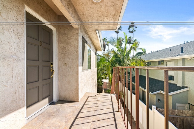 Photo - 1030 Opal St Unidad B