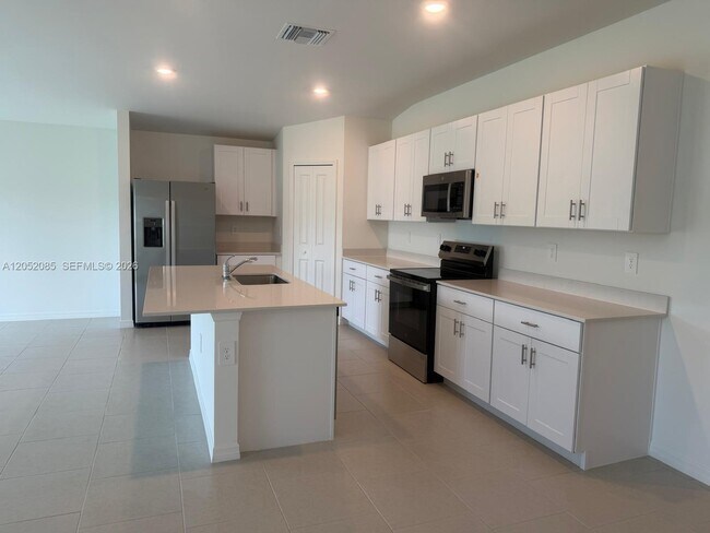 Photo - 17332 CANTU Ct