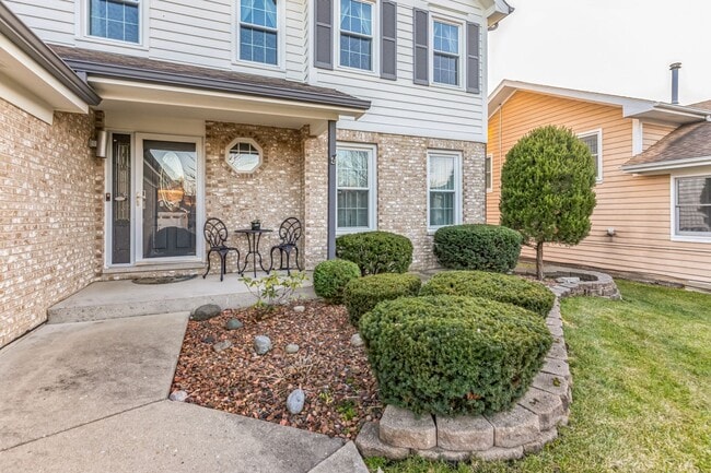 Photo - Fully Furnished 4 Bedroom 2.5 bathroom home in Bloomingdale