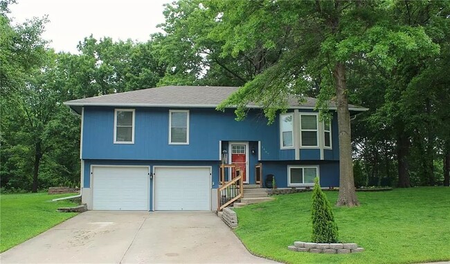 Photo - 1467 Grandview Dr House