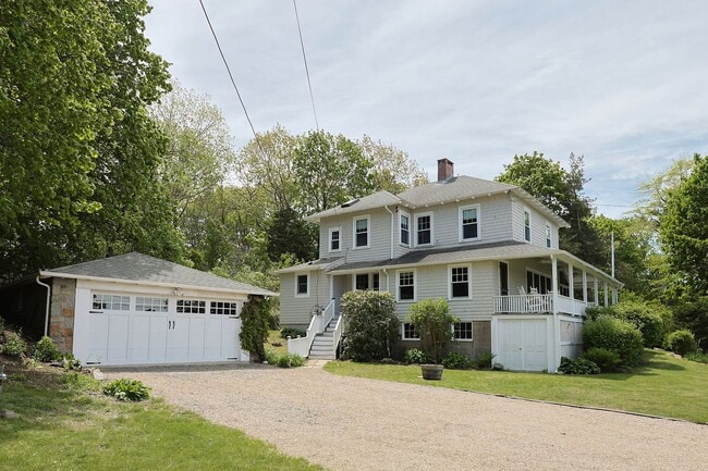 64 Riverview Rd