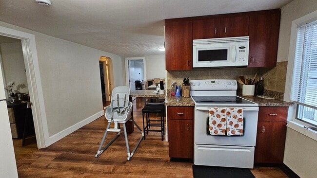 Photo - 539 Malden St Unit 2