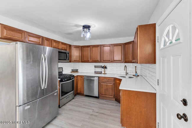 Photo - 624 Fort Plains Rd