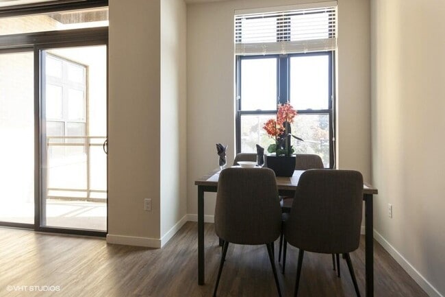 Photo - 1465 Underwood Ave Apartment