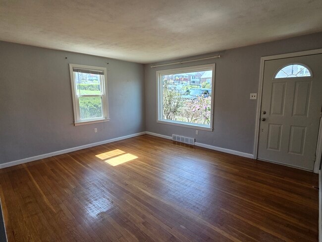 Photo - 1857 Chesley Rd