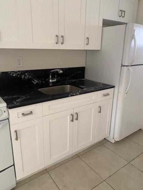 Building Photo - 6032 Pierce St Unit 5