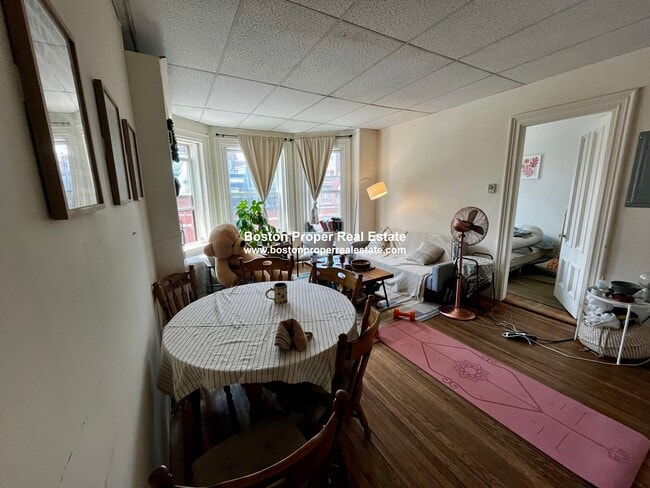 Photo - 36 Fairfield St Unit 6