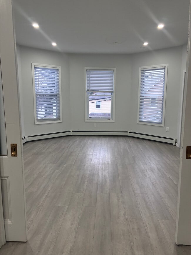 master bedroom - 49 Dukes St Unit 2nd floor