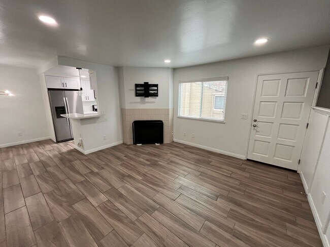 Photo - M76 - Rego Unit 4642 - #6