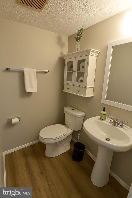 Photo - 12442 Quail Woods Dr