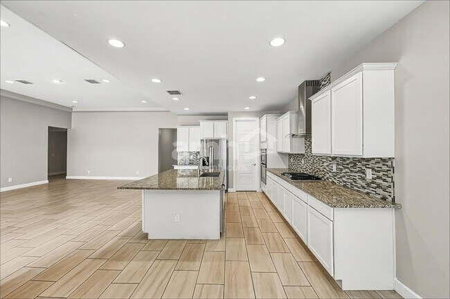 Photo - 18264 W Thunderhill Pl