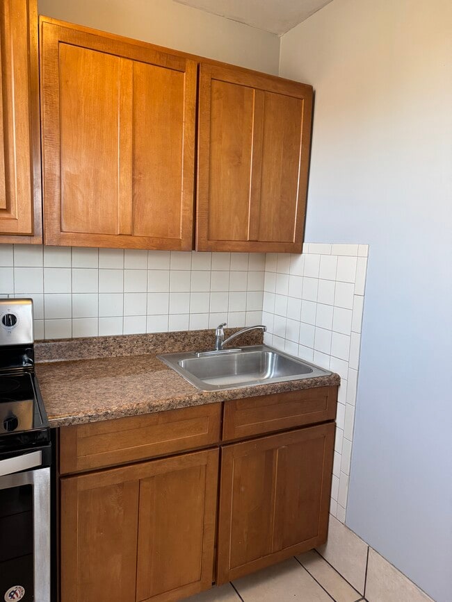 Photo - 17 W High St Unit 201