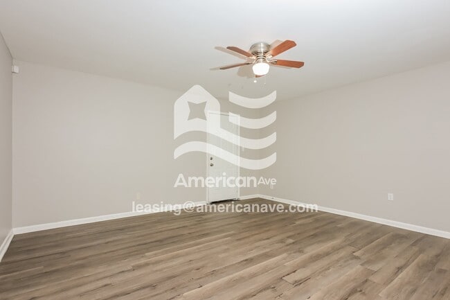 Photo - 426 Northside Dr