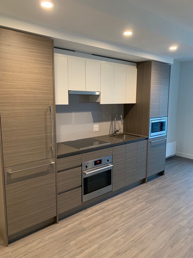 Photo - 1912-13615 Fraser Highway Unit 1912