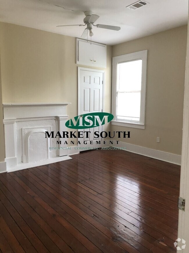 Building Photo - *REDUCED!!* Beautifully Renovated Victoria... Rental