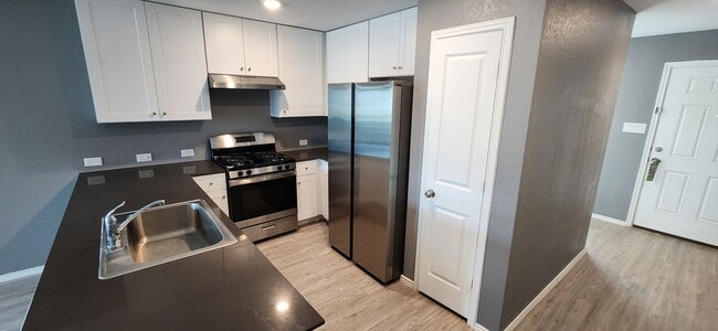 Photo - 4-bed, 2-bath gem in Hidden Trails- Bulverde TX- 4/2/2-6013 Companion Loop