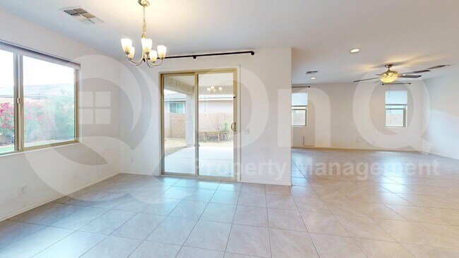 Photo - 14604 W Larkspur Dr