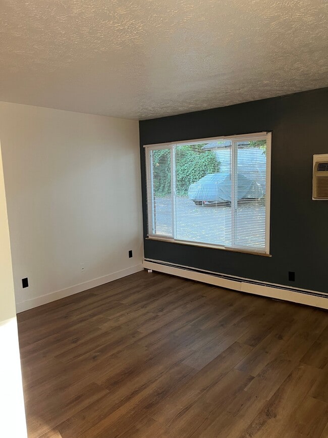 Reside 517 LLC