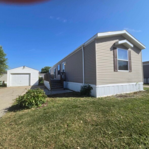 318 Autumn Park Dr