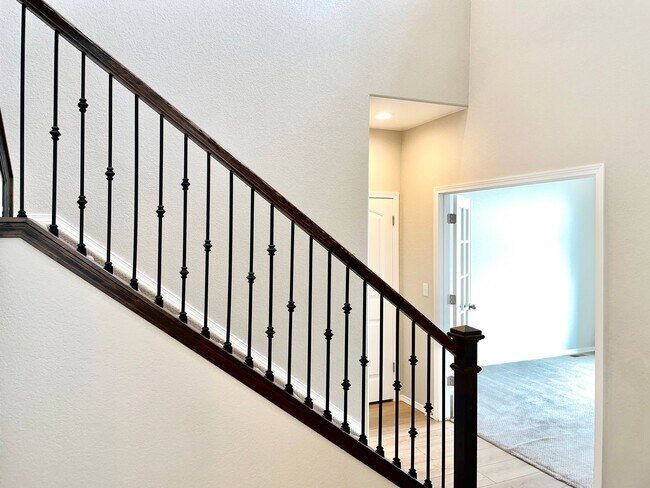 Photo - Built in 2021- Stunning 5 Bedroom 4 bath H...