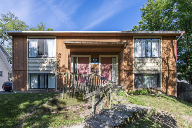 Building Photo - 795-97 N. Maple-797 Unit 797 Rental