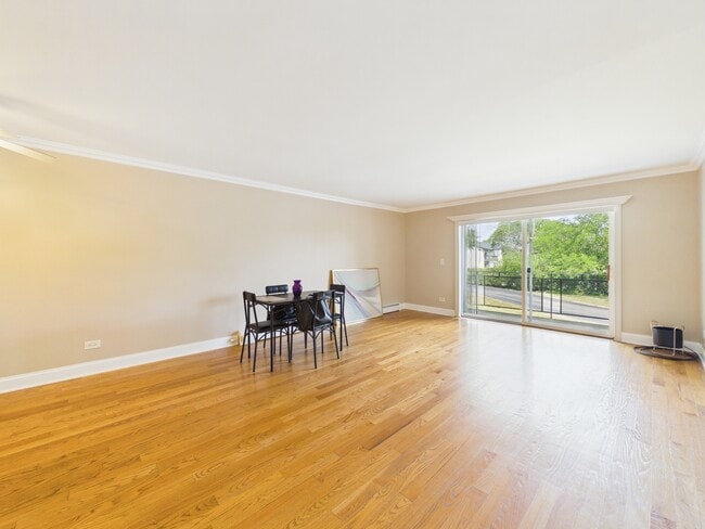 Photo - 2210 S Goebbert Rd Unit 226