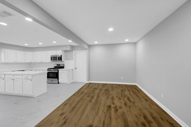 Photo - 1304 Sage Dr