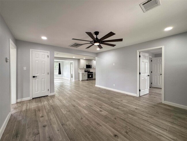 Photo - 730 Dunkley Dr