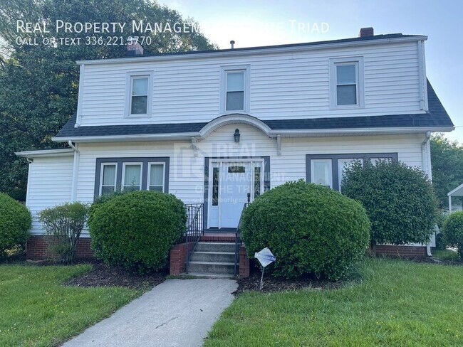 Photo - 306 Beech St House