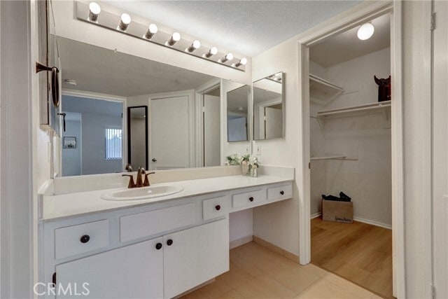 Building Photo - 25712 Le Parc Unit 96 Rental