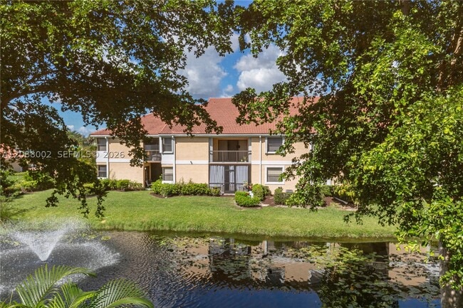 5741 Riverside Dr Unit 205A5